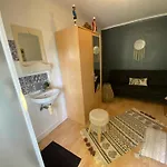 Avec Piscine Interieure, 5 Chambres, Proche Et Commerces A - Fr-1-374-220