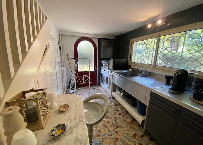 Avec Piscine Interieure, 5 Chambres, Proche Et Commerces A - Fr-1-374-220 Вилла